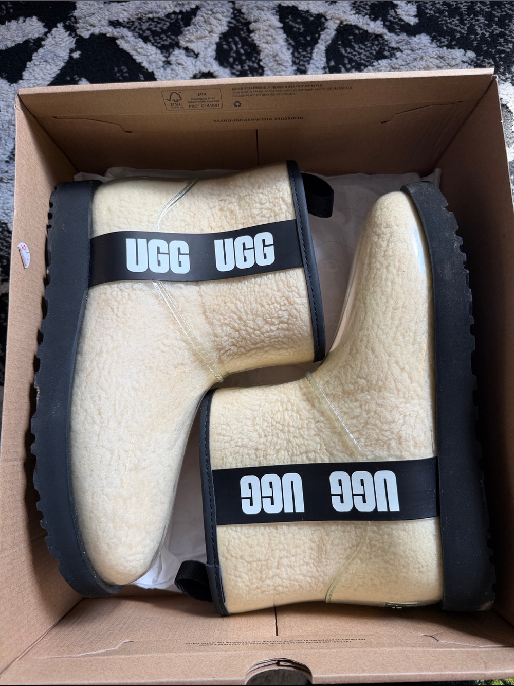 UGG Kids Waterproof Shearling Boot - Cream with Black Trim